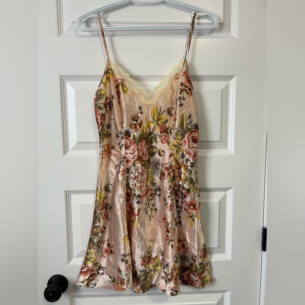 Victoria's Secret Vintage Gold Label Floral Satin Lace Nighty Lingerie - Picture 4 of 7